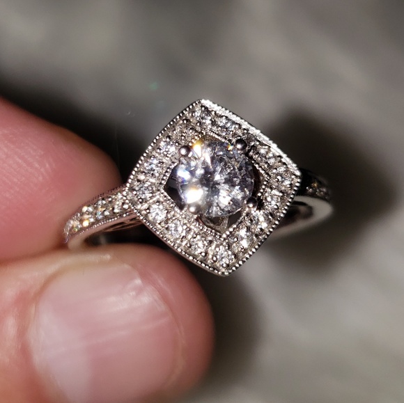 SOLD!-Beautiful Vintage Cubic Zirconia 925 Ring - Picture 3 of 7